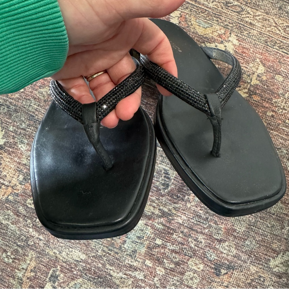 Vionic Vista Shine Black Rhinestone Square Toe Flipflop Sandals 8 - Picture 6 of 9